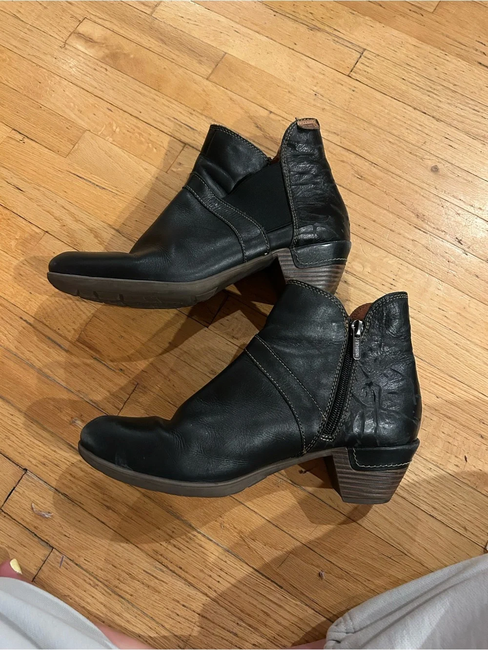 Women’s pikolinos Rotterdam Black Leather Ankle Boots
